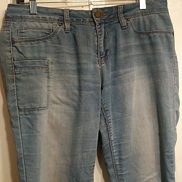 YMI Be true to you Jeans Size 11 (255) - Picture 2 of 3